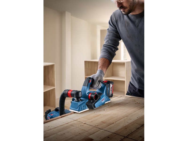 Akumulatorski oblič Bosch GHO 185-LI, 06015B5021